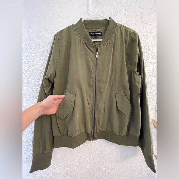 Bomber Jacket in Olive - Picture 3 of 4